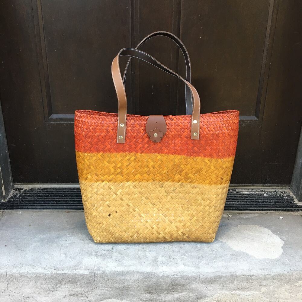 Straw hand woven jute market tote bag made in Thailand leather strap - Picture 2 of 4